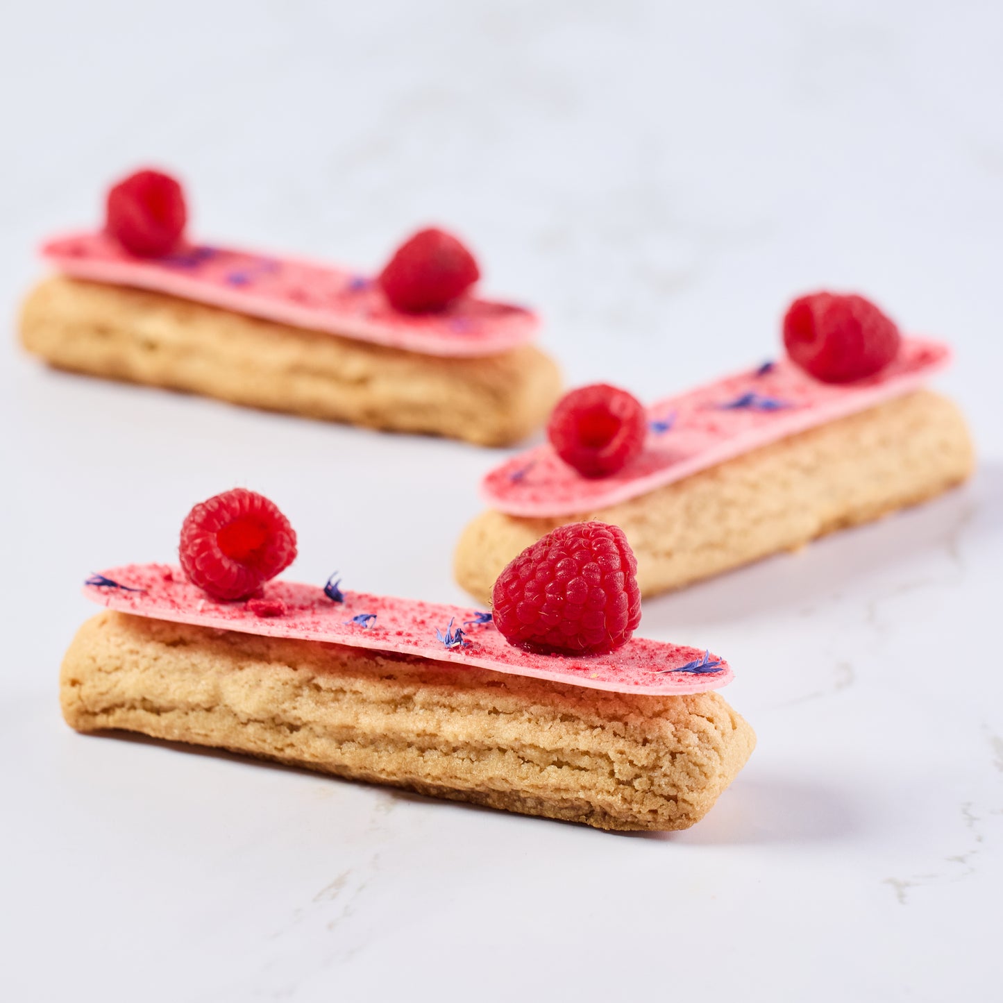 Éclair Raspberry