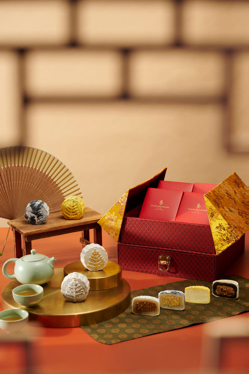 Snow Skin Mooncakes Gift Box – Four Seasons Hotel Kuala Lumpur